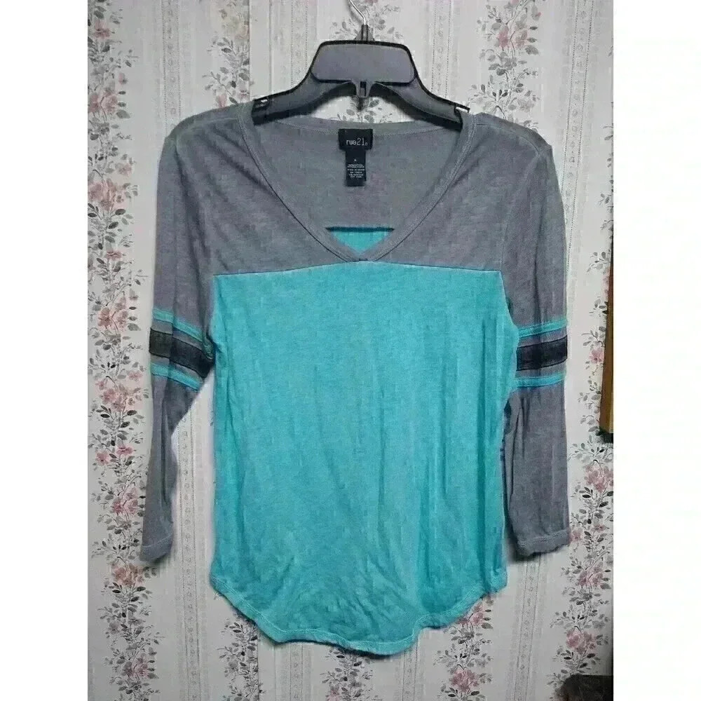 Rue 21 Girl's (Juniors) Gray & Blue V Neck Blouse Cotton Polyester Blend Small